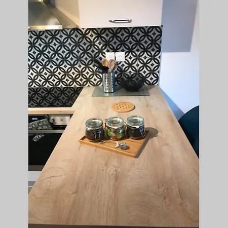 L'echappee Belle - Charme, Parking & Proche Apartament Annecy