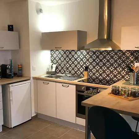 L'echappee Belle - Charme, Parking & Proche Apartment