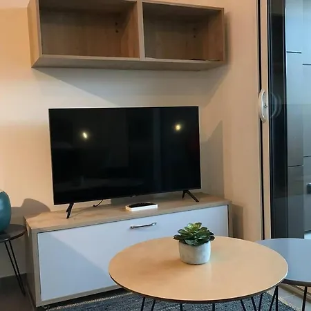 L'echappee Belle - Charme, Parking & Proche Apartamento Annecy
